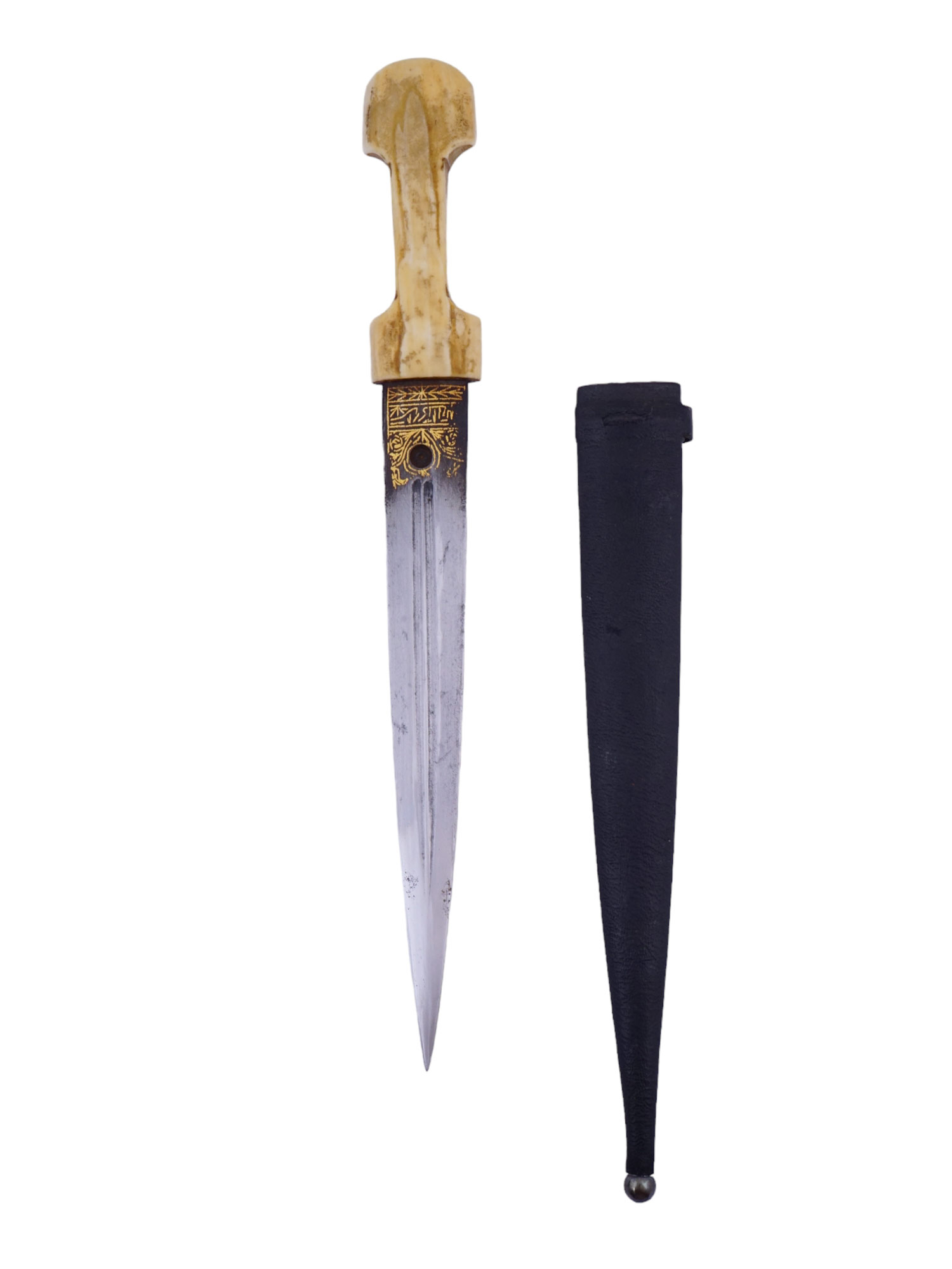A PERSIAN OR TRANSCAUCASIAN KINDJAL DAGGER QAMA WITH GOLD INLAY, 19TH CENTURY