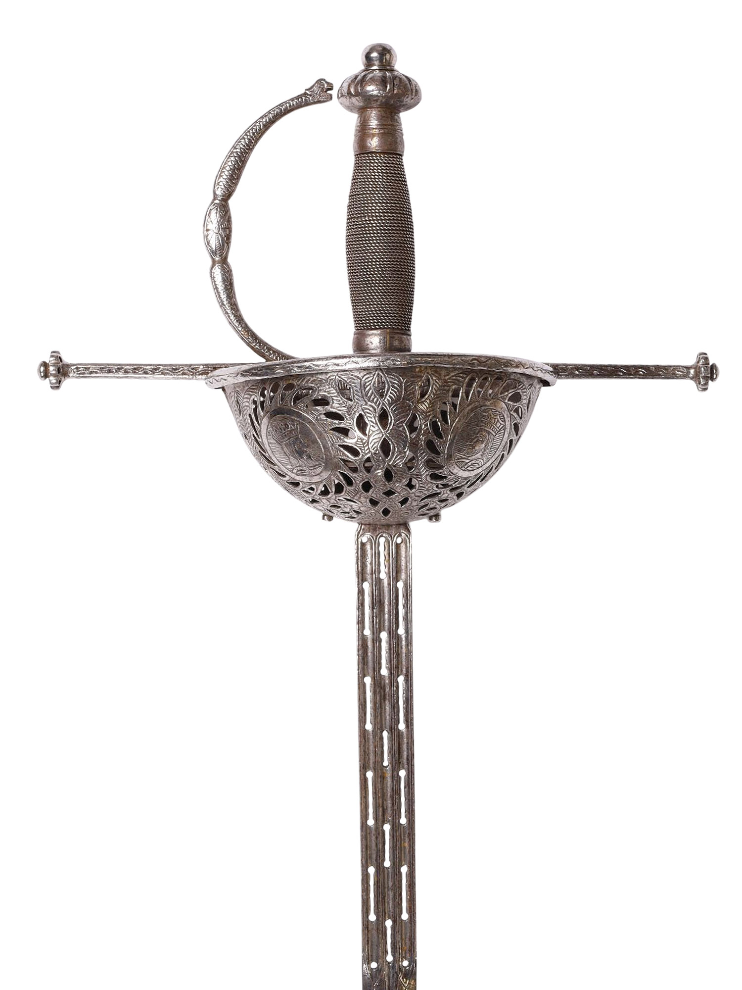 AN ENGRAVED SPANISH CUP-HILT TAZA RAPIER, CIRCA 17TH CENTURY