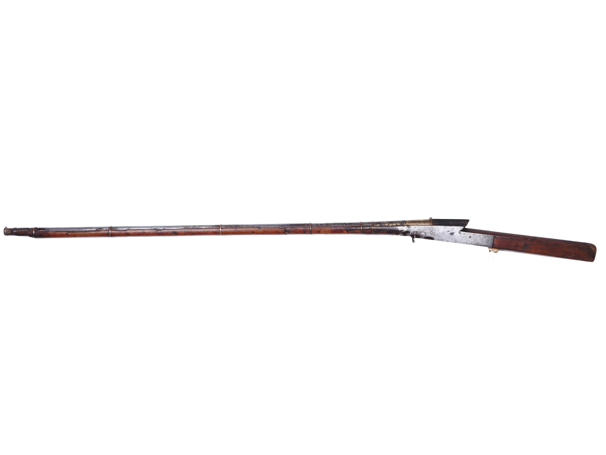AN INDIAN MATCHLOCK RIFLE DECORATED WITH GOLD INAY, 18TH C.