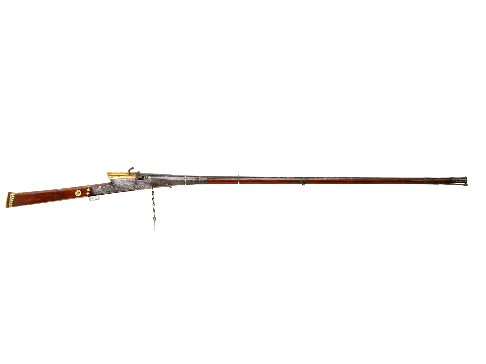 AN INDIAN MATCHLOCK TORADAR RIFLE, TWISTED STEEL BARREL, 18TH CENTURY