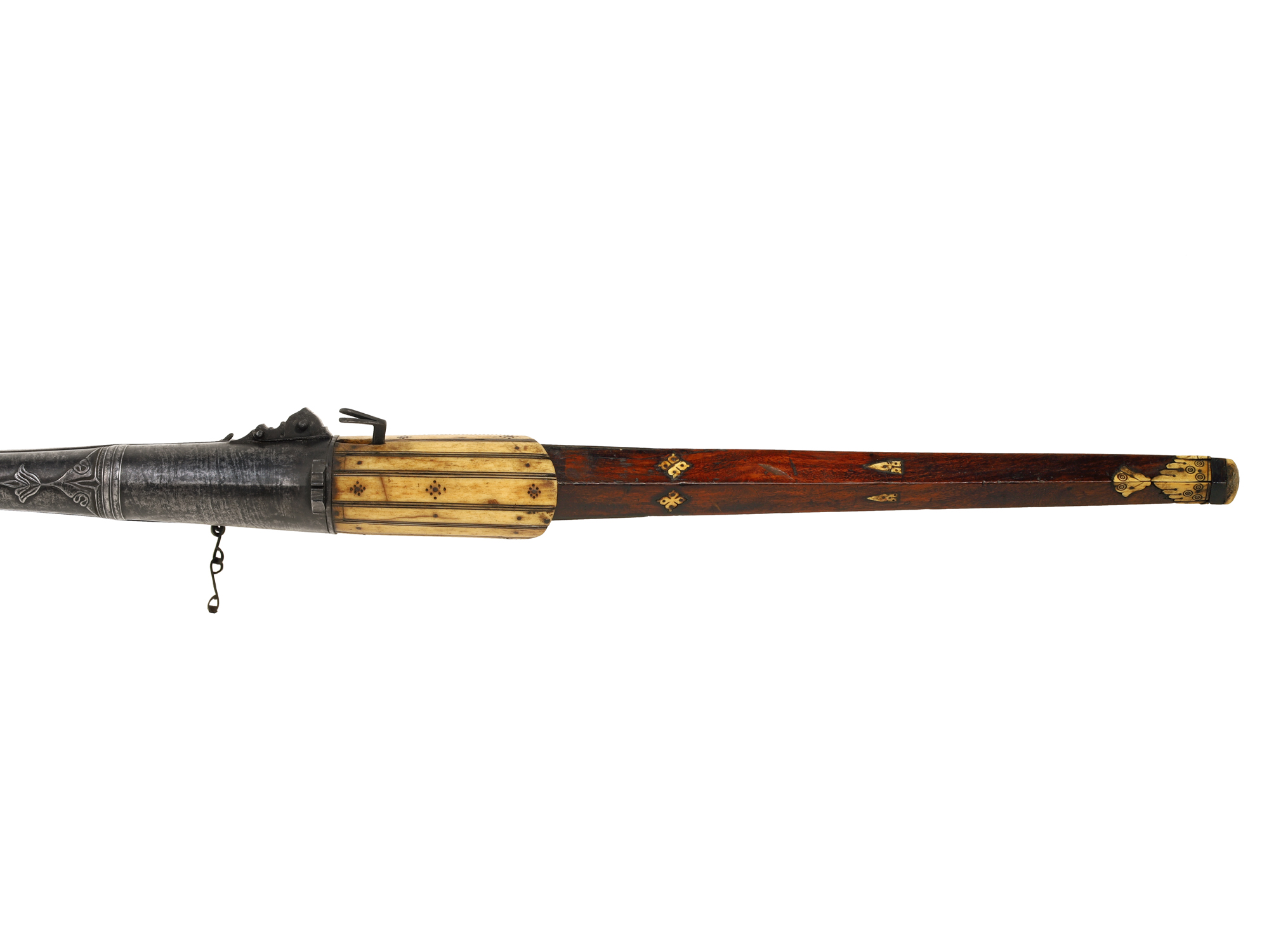 AN INDIAN MATCHLOCK TORADAR RIFLE, TWISTED STEEL BARREL, 18TH CENTURY