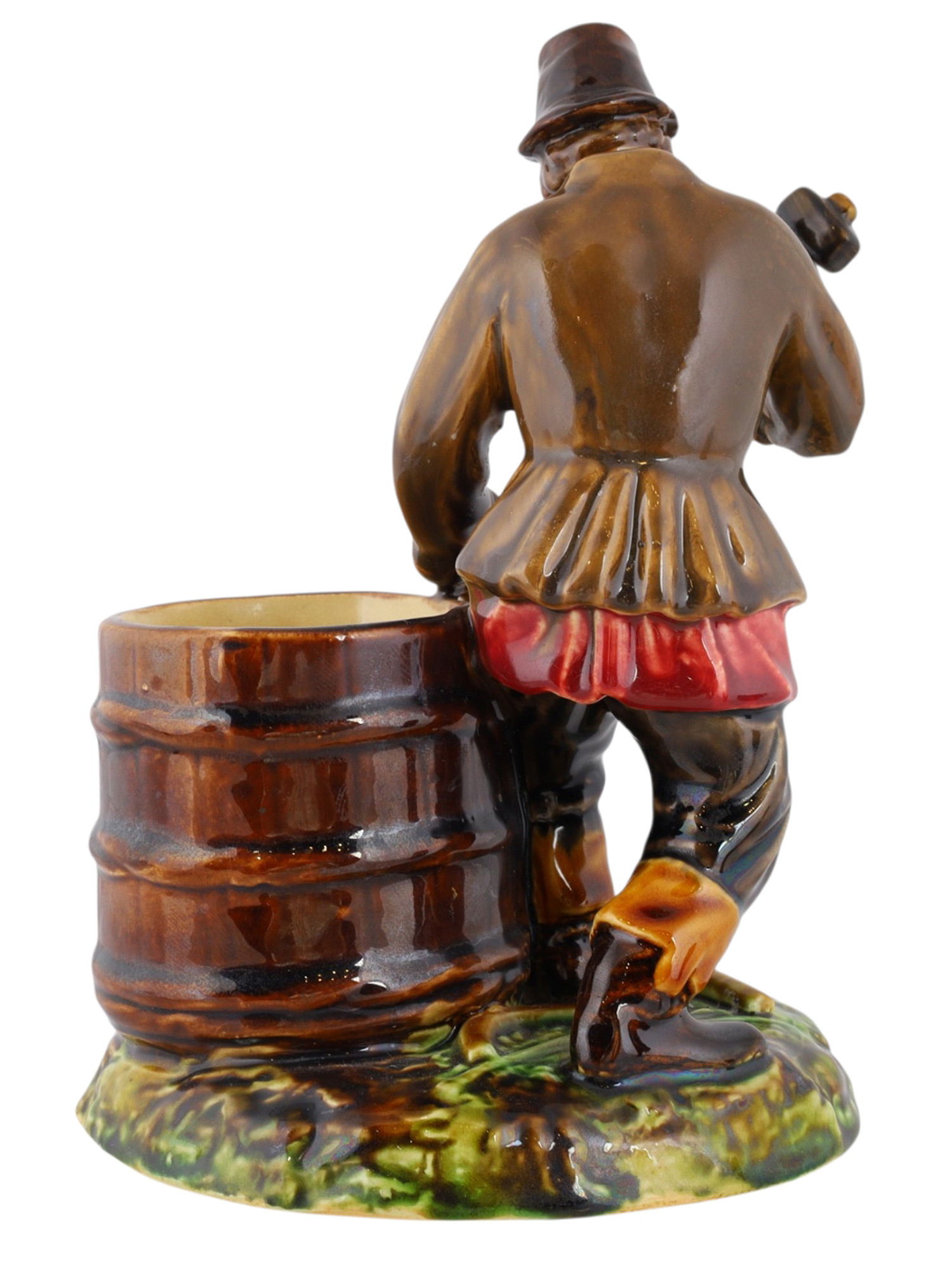 A RUSSIAN KUSNETSOV PORCELAIN FIGURE OF A COOPER, 19TH CENTURY