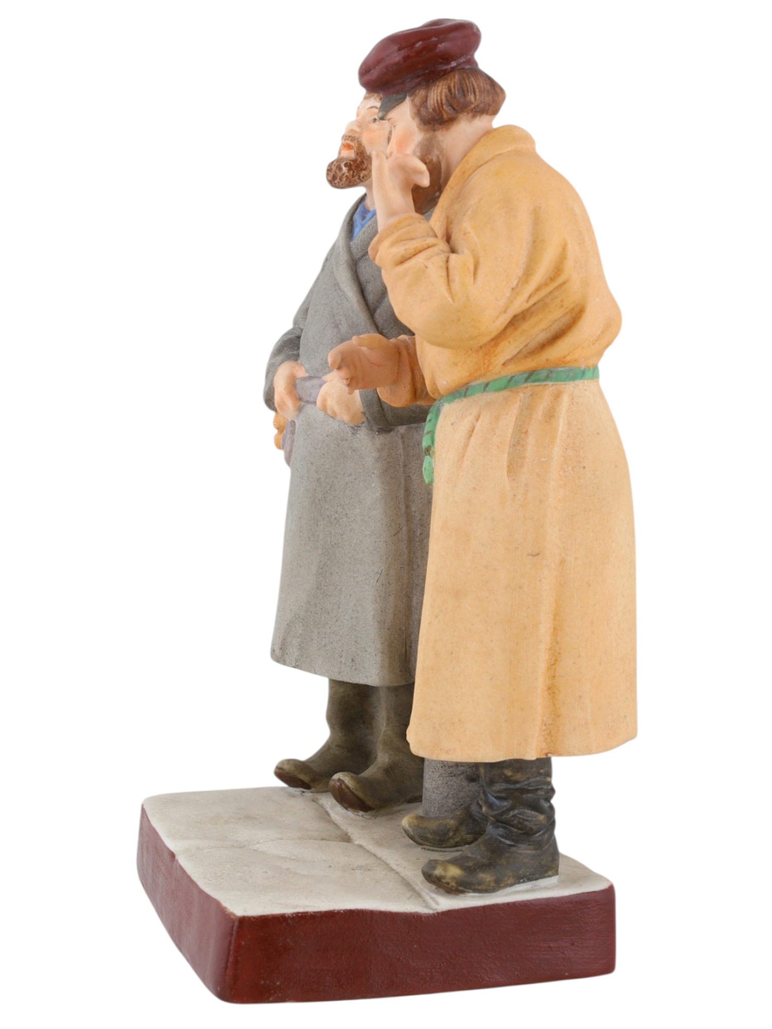 A RUSSIAN GARDENER PORCELAIN FIGURAL GROUP OF TWO PEASANT MEN, 19TH CENTURY