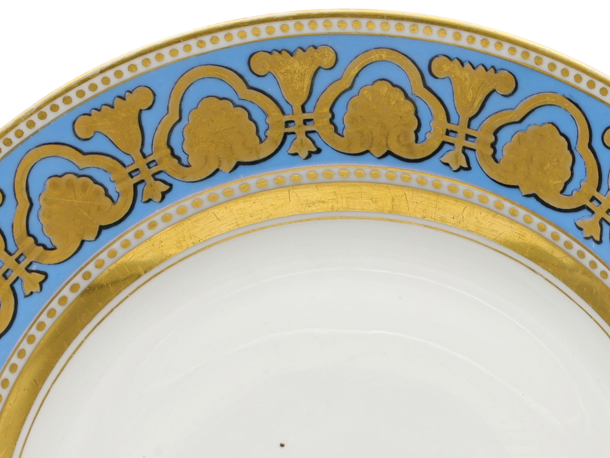 AN IMPERIAL RUSSIAN PORCELAIN MFG ROPSHA SERVICE DINNER PLATE, AIII