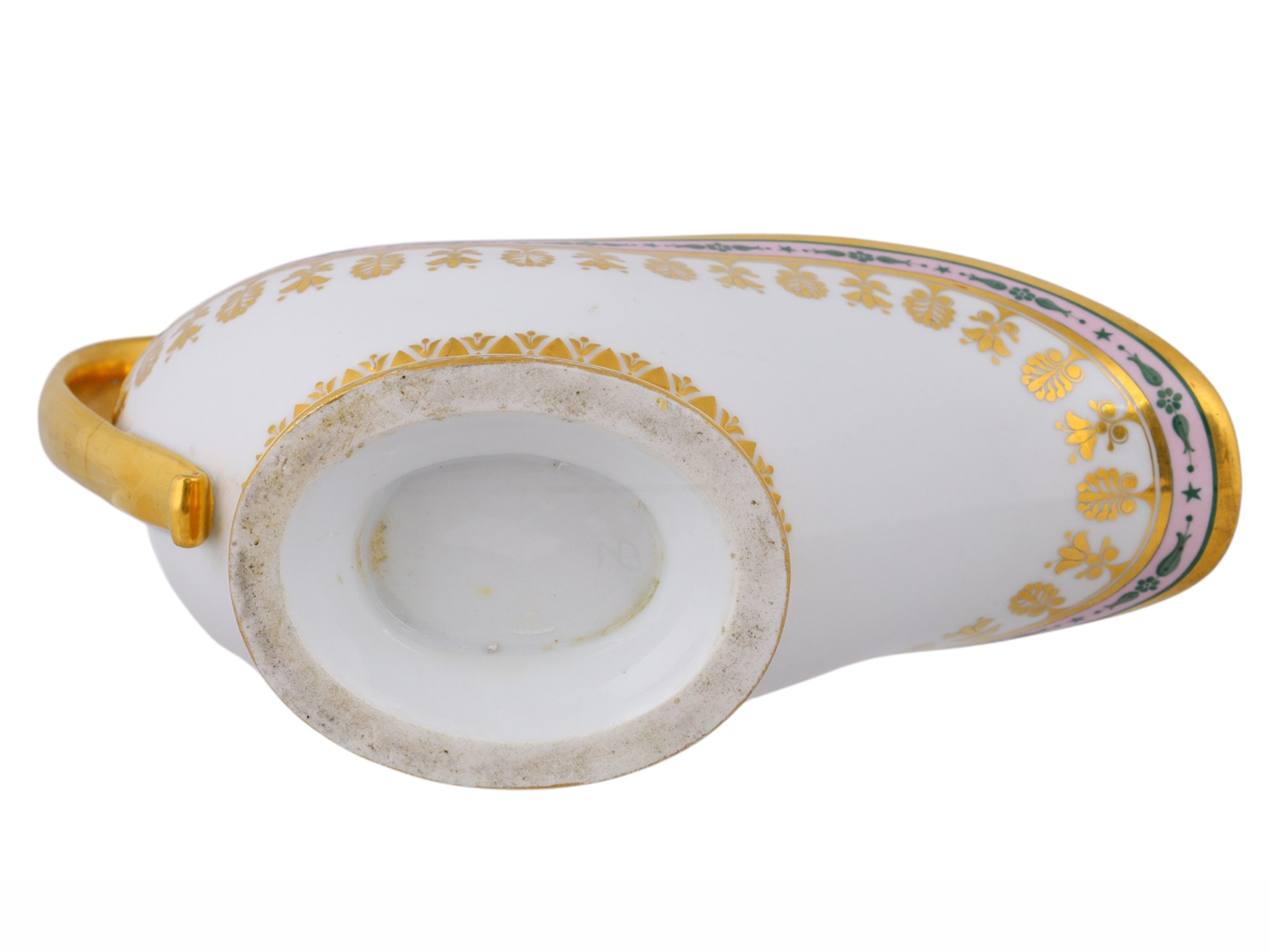 A RUSSIAN PORCELAIN SAUCEBOAT AND STAND FROM THE BABIGON SERVICE BY THE IMPERIAL PORCELAIN FACTORY, ST. PETERSBURG, CIRCA 1823–1840
