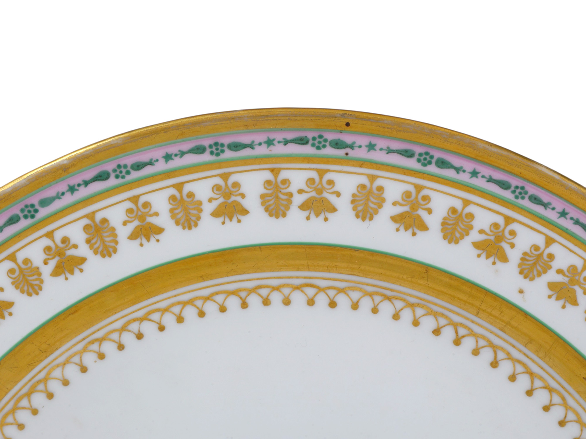 A LARGE RUSSIAN PORCELAIN CHARGER FROM THE BABIGON SERVICE BY THE IMPERIAL PORCELAIN FACTORY, ST. PETERSBURG, PERIOD OF NICHOLAS I, CIRCA 18