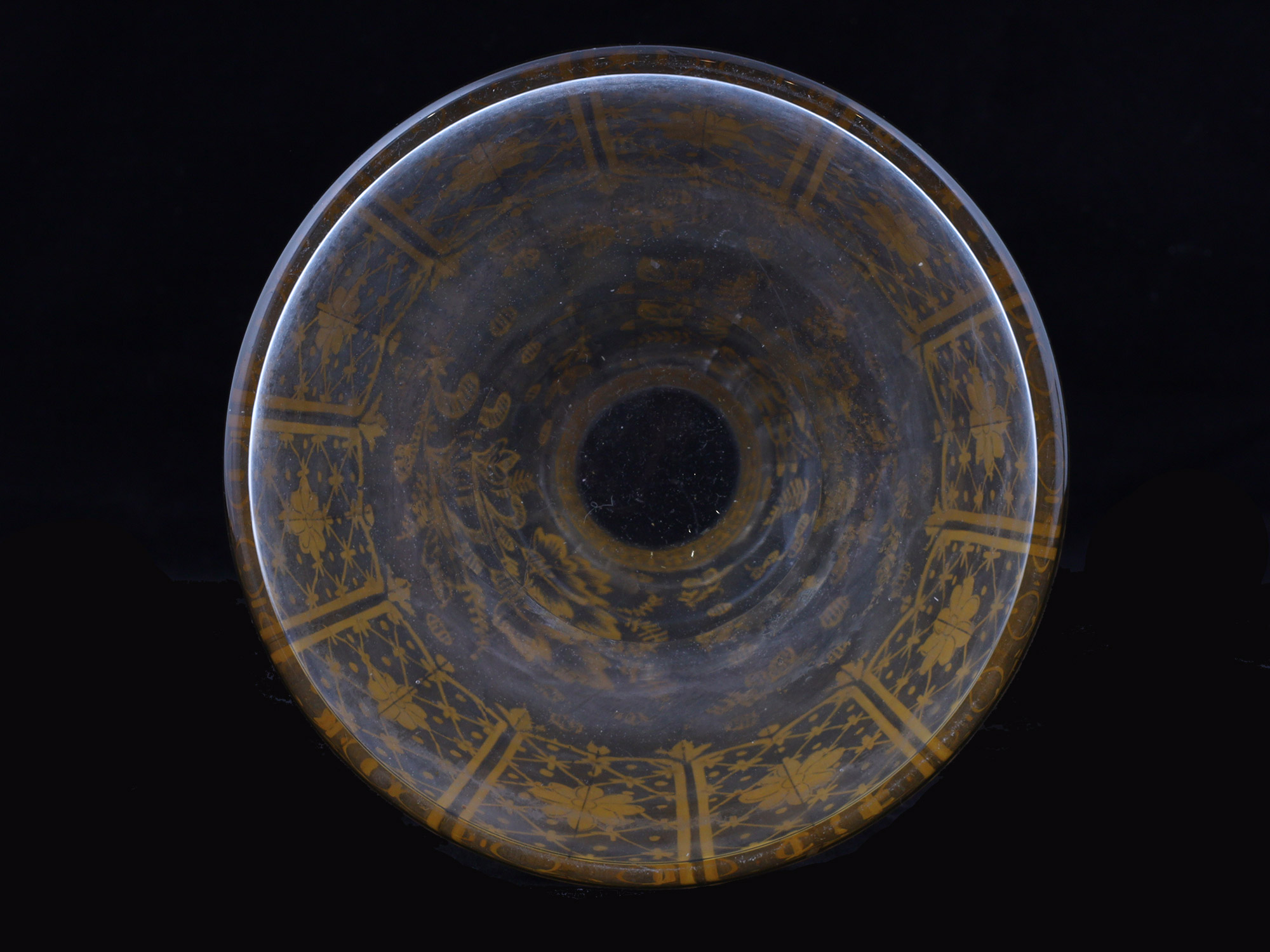 A RUSSIAN GILT-DECORATED CRYSTAL GLASS DECANTER BY THE NIKOLSKO-BAKHMETEV FACTORY, CA. 1860
