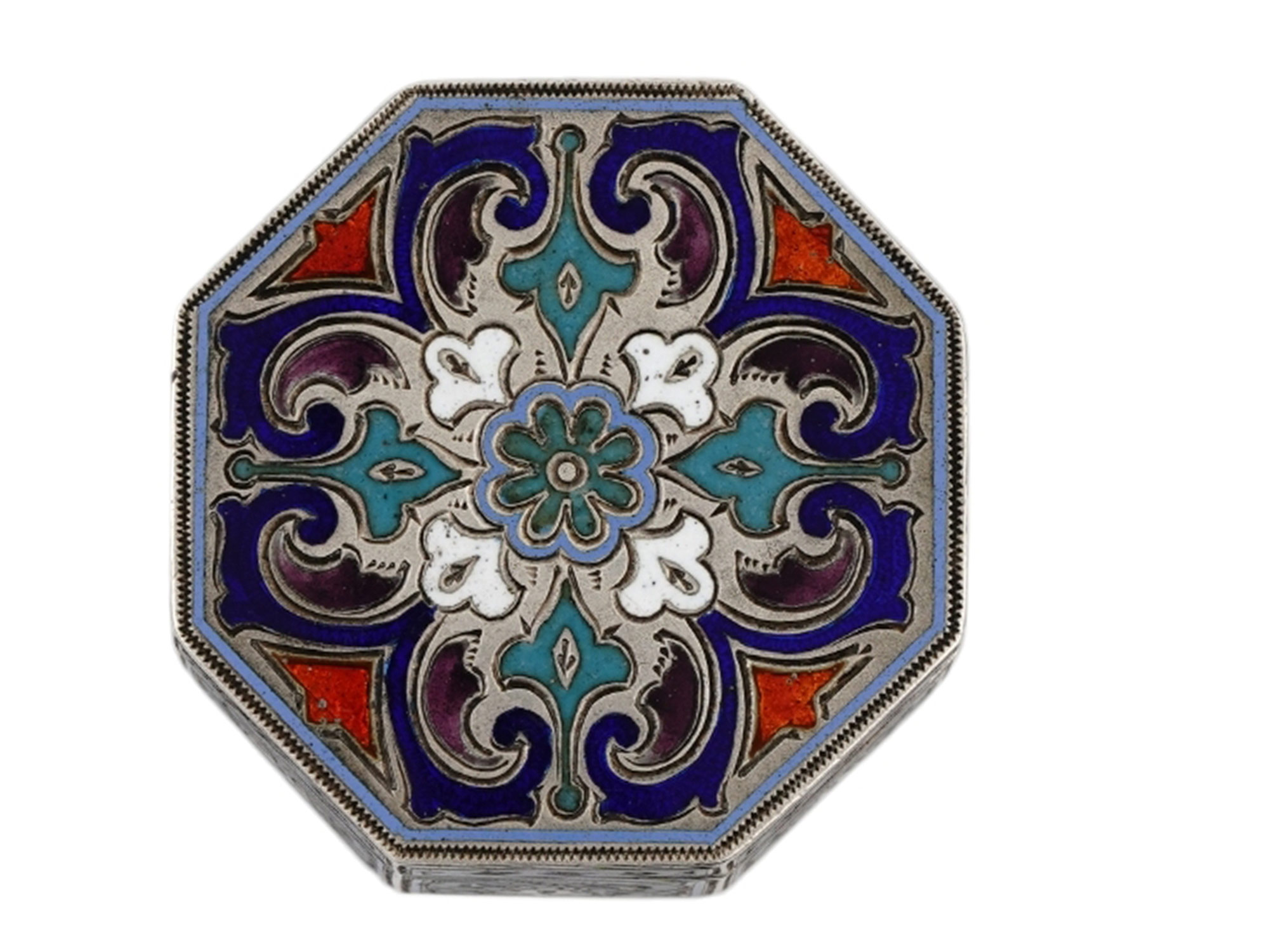 A RUSSIAN SILVER AND ENAMEL PILL BOX BY KLINGERT, 1882-1899