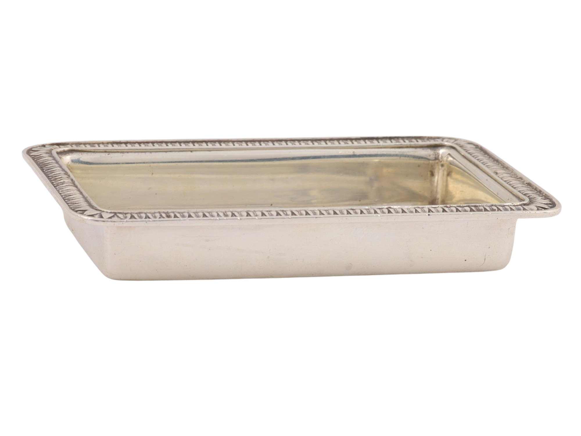 A FABERGÉ SILVER CALLING-CARD TRAY, WORKMASTER HJALMAR ARMFELT, ST PETERSBURG, 1908–1917