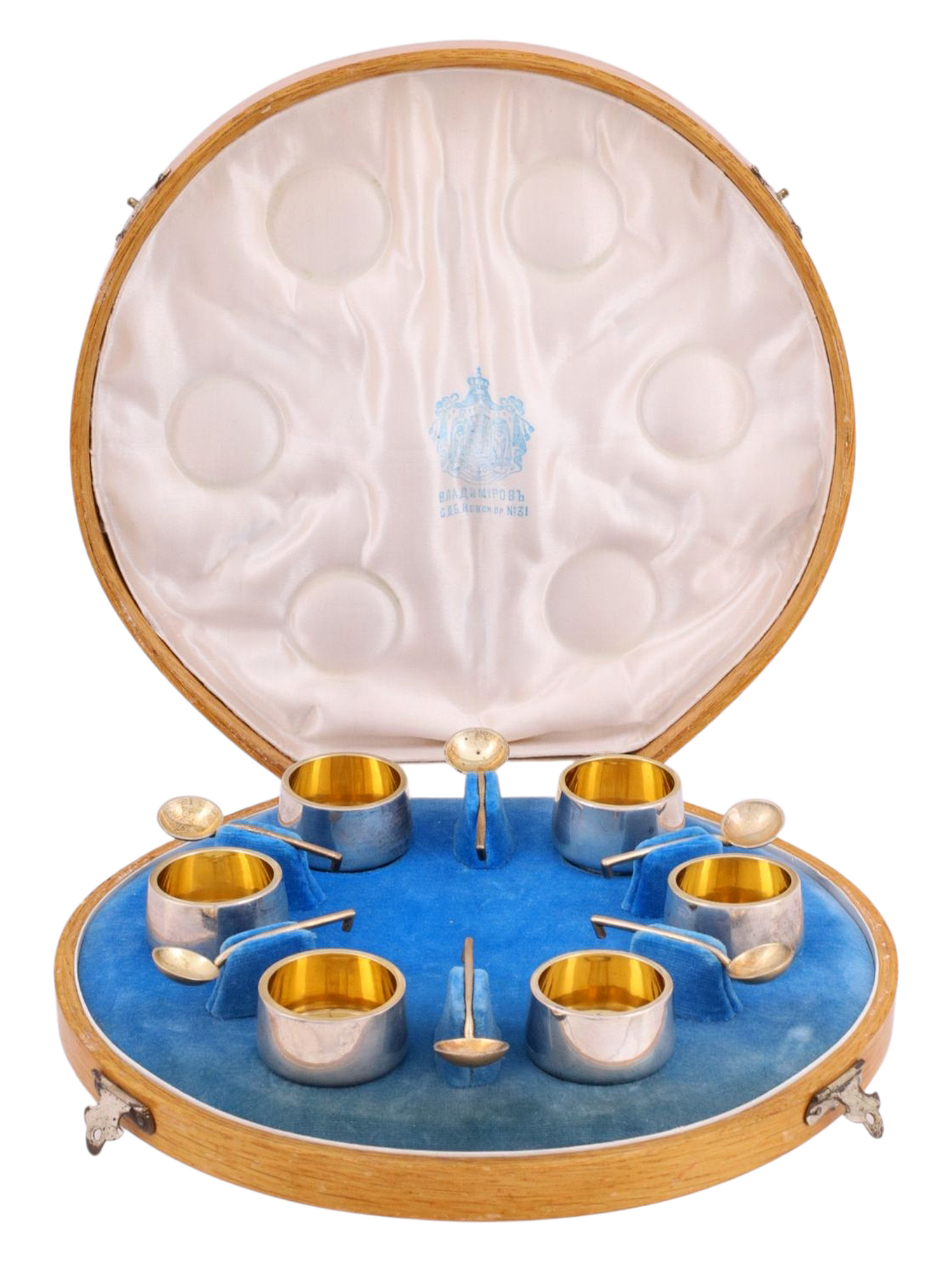 A SET OF SIX CASED RUSSIAN GILT-SILVER SALT CELLARS, 1899-1903