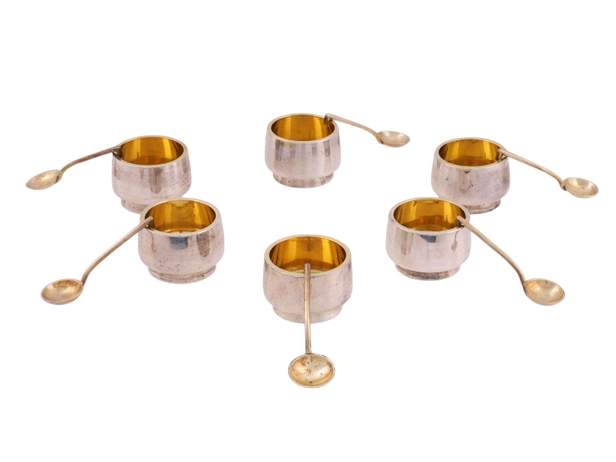 A SET OF SIX CASED RUSSIAN GILT-SILVER SALT CELLARS, 1899-1903