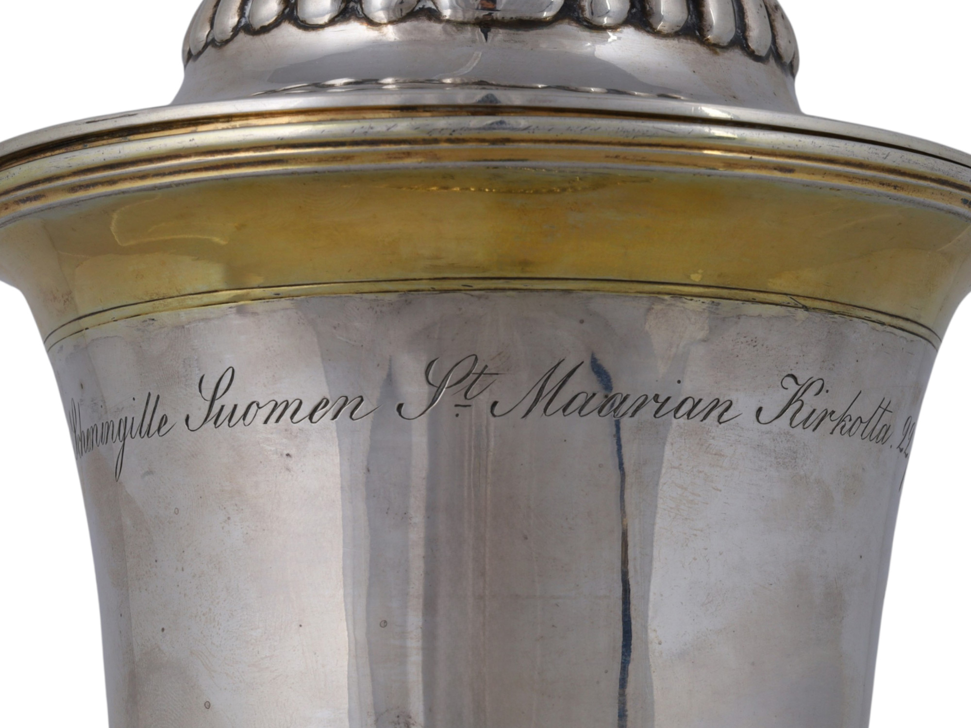 A RUSSIAN PARCEL-GILT SILVER PRESENTATION CUP AND COVER HENRIK AUGUST LANG FOR NICHOLLS & PLINCKE, ST PETERSBURG, 1845