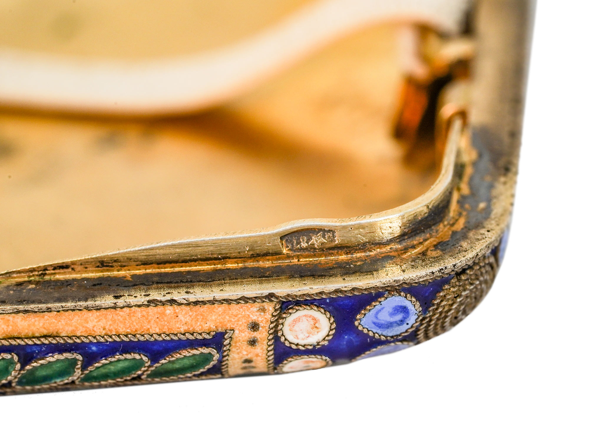A RUSSIAN SILVER CLOISONNE ENAMEL CIGARETTE CASE, 1908-1917