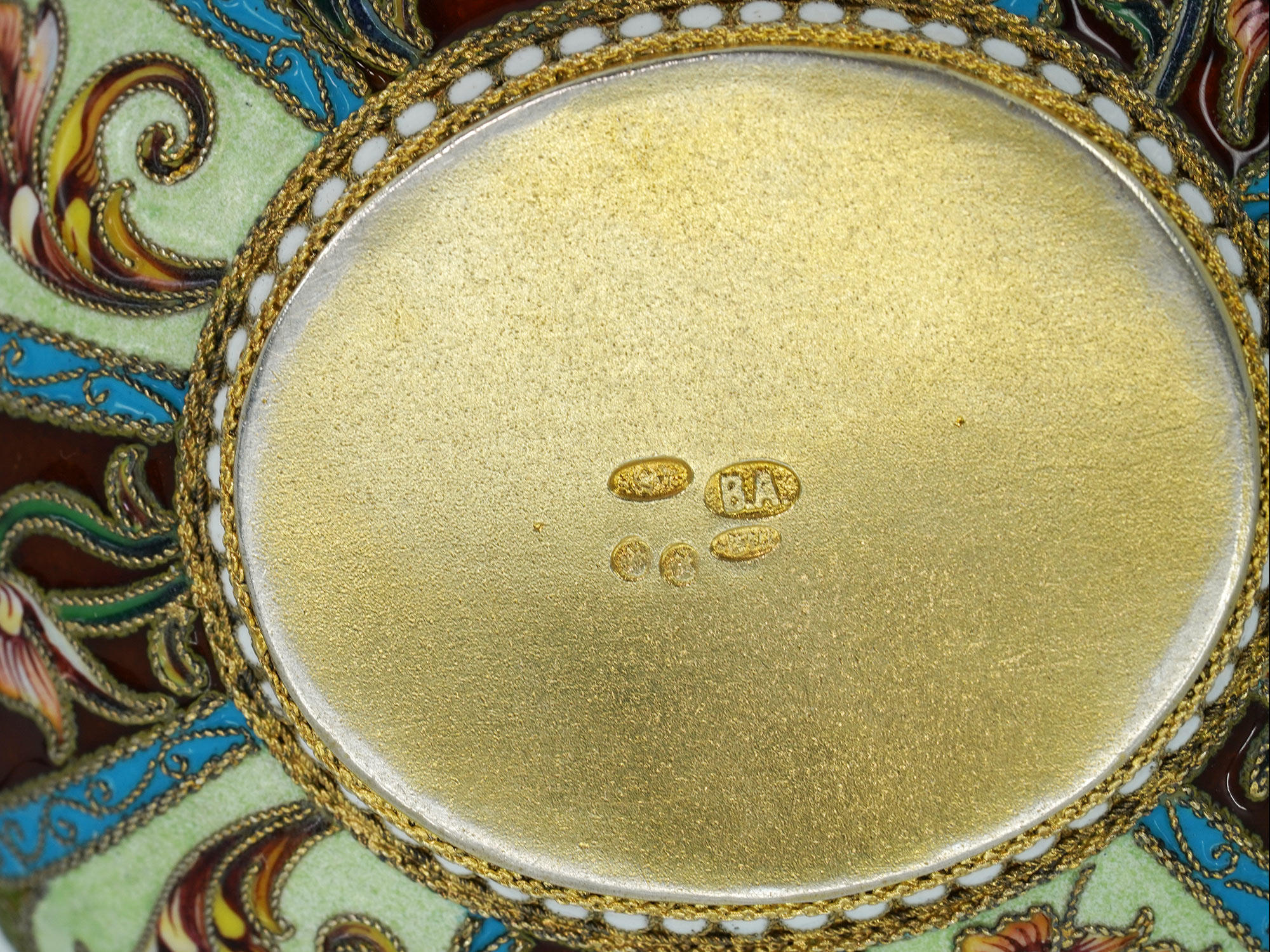 A BEAUTIFUL RUSSIAN SILVER-GILT AND ENAMEL KOVSH, MOSCOW, 1908-17