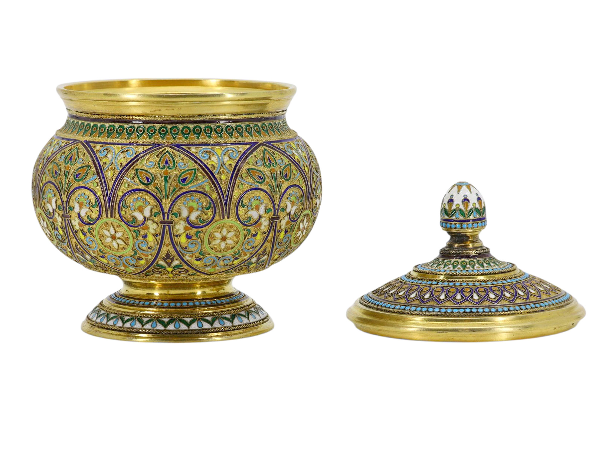 A RUSSIAN PARCEL GILT-SILVER AND CLOISONNÉ ENAMEL LIDDED CONTAINER, CA. 1890