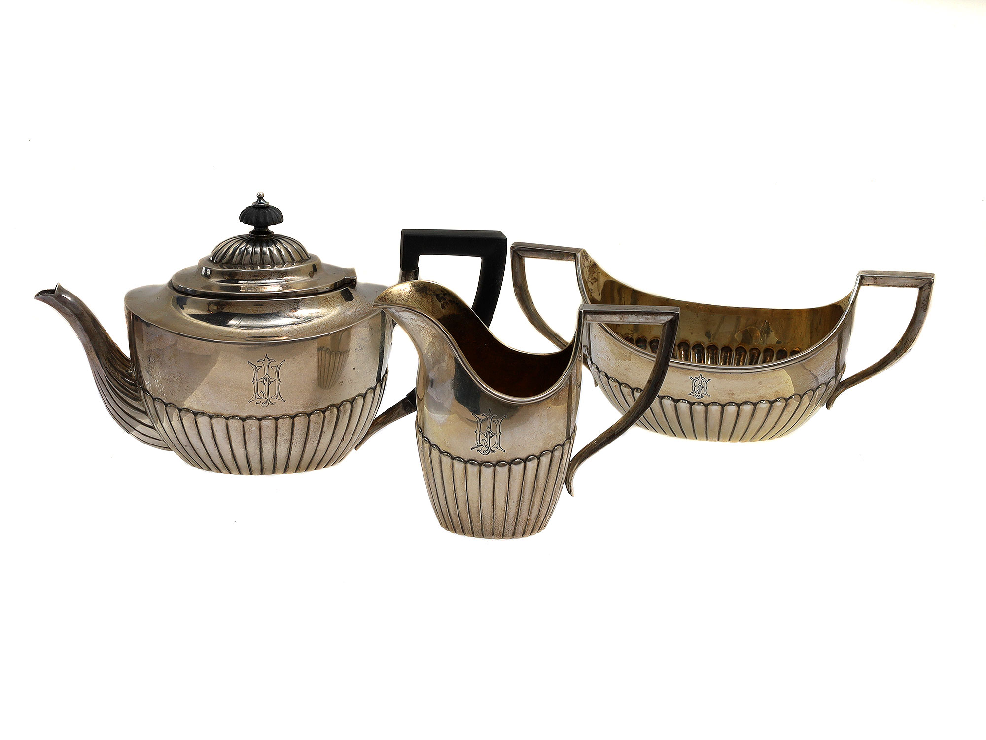 A RUSSIAN CASED SILVER TEA SET, GRACHEV BROS., 1908-1917