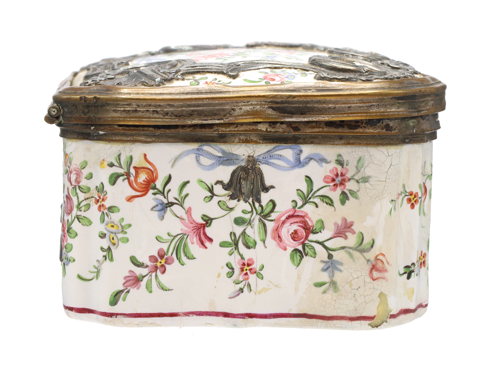 A HAND-PAINTED ENAMEL-ON-COPPER TRINKET BOX WITH SILVER APPLIQUES, SIGNED