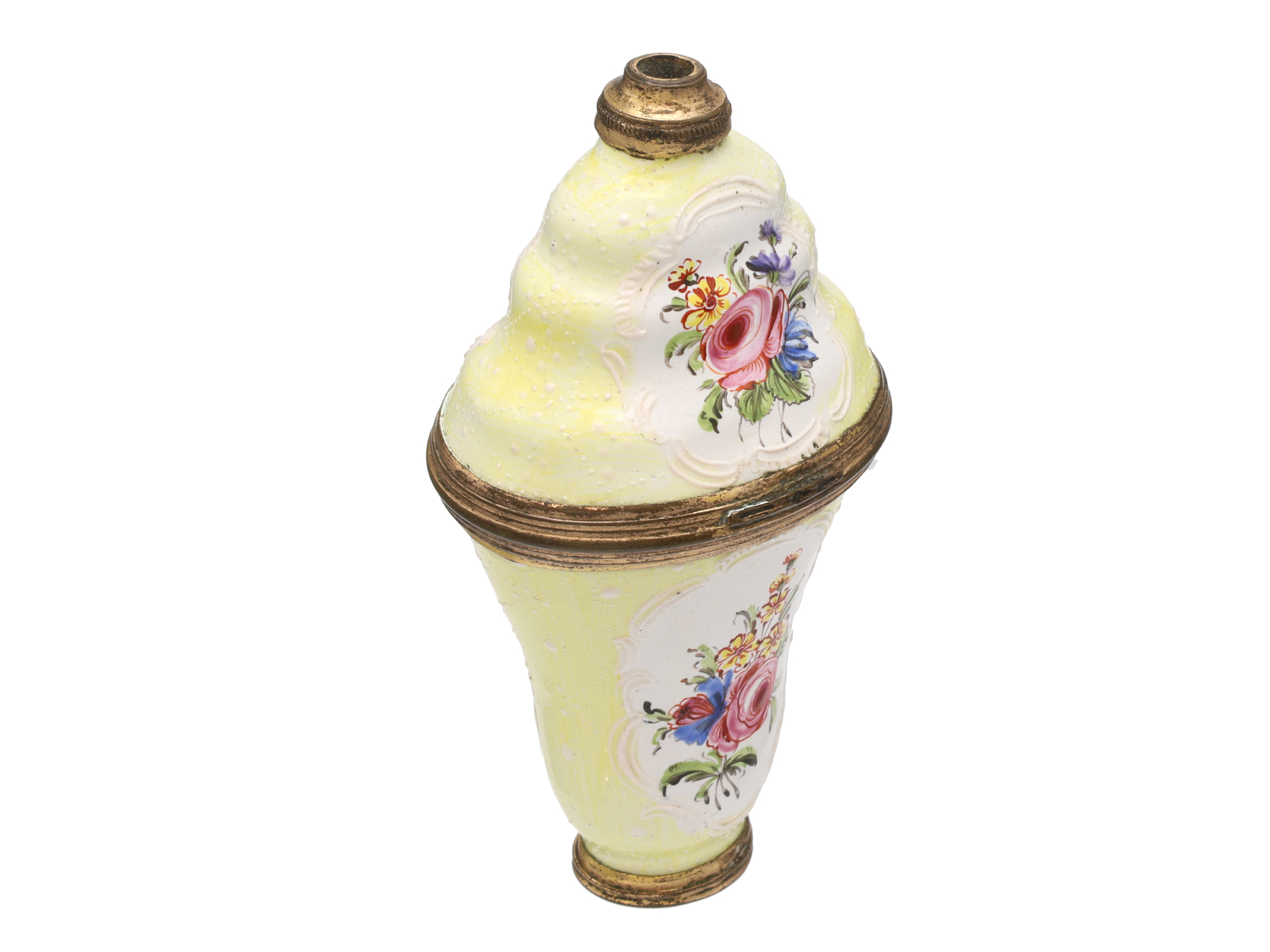 A SOUTH STAFFORDSHIRE ENAMEL SCENT BOTTLE, CA. 1765-1770