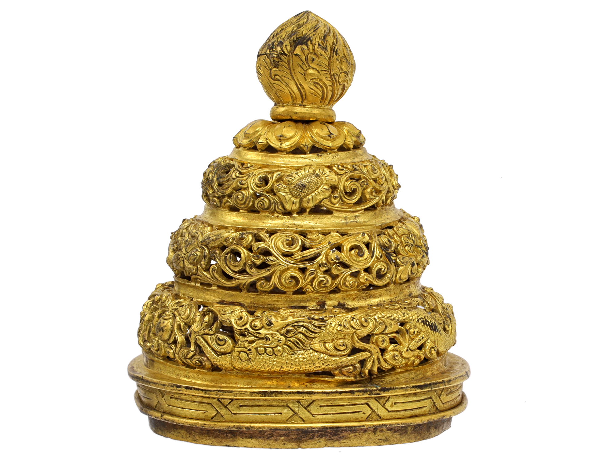 A CHINESE GILT-BRONZE OPENWORK CENSER LID, QING DYNASTY, 18TH-19TH CENTURY