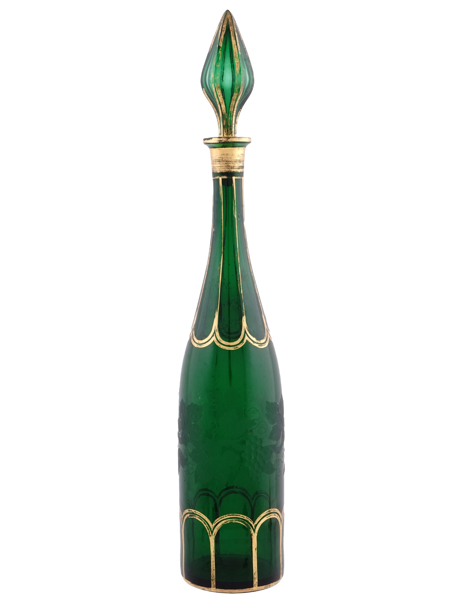 A RUSSIAN GREEN GLASS CARAFE, 19TH C.