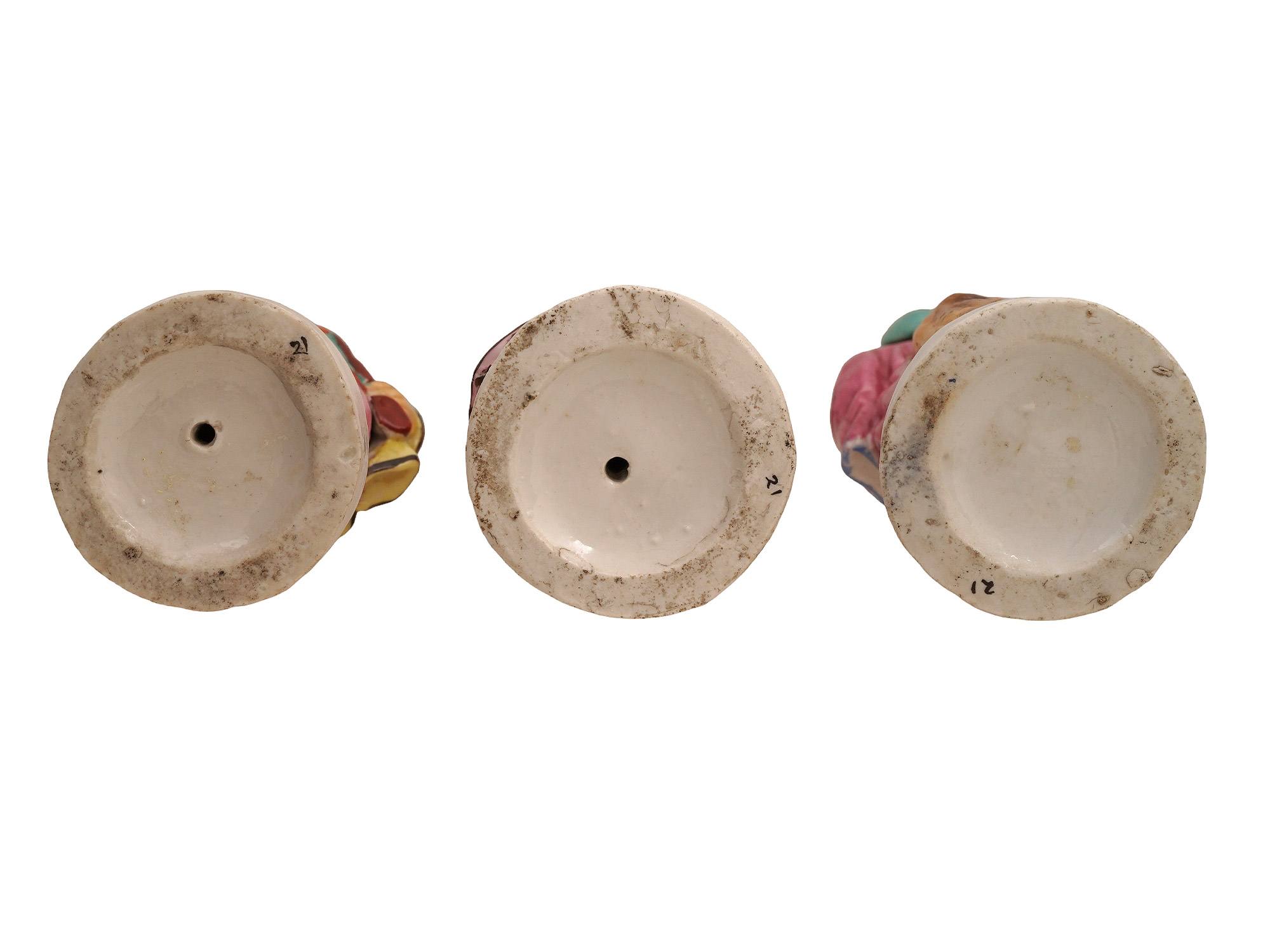 A SET OF THREE PAINTED CHINESE PORCELAIN FIGURES, 19TH CENTURY