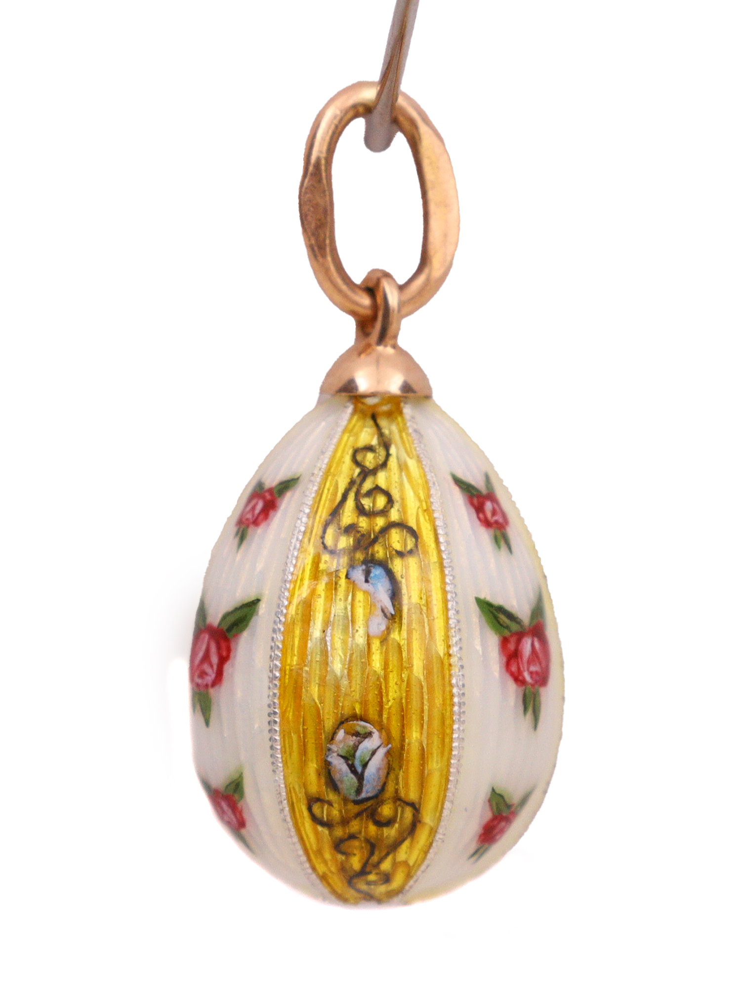 A RUSSIAN GOLD-MOUNTED MINIATURE EGG PENDANT, 19TH CEN.
