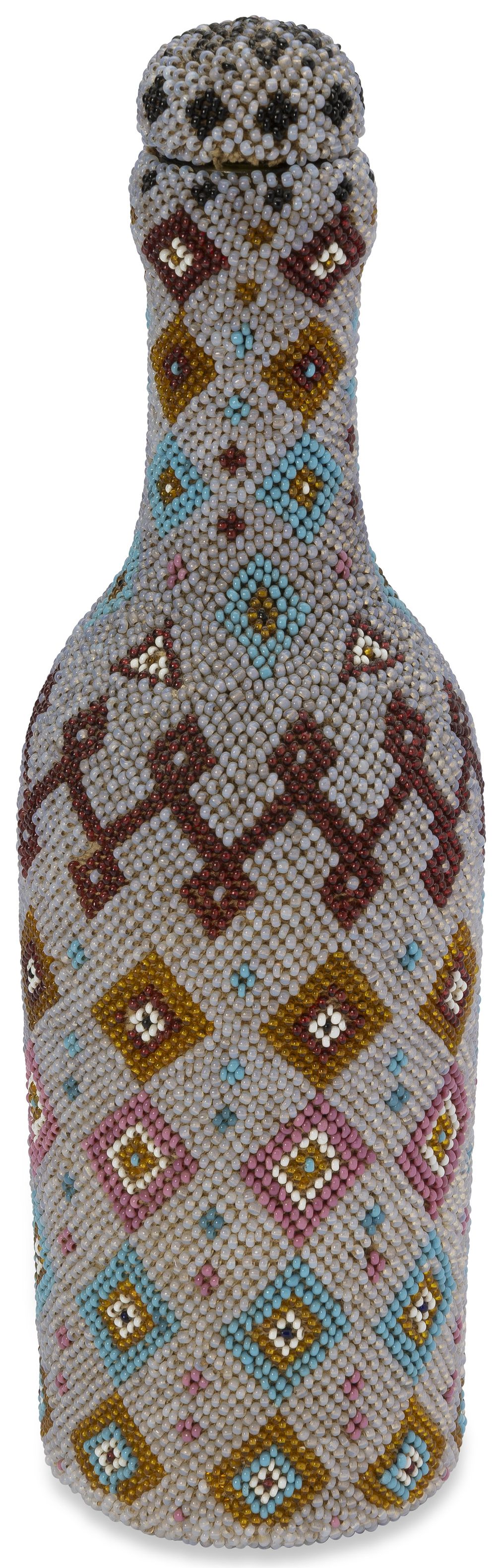 RUSSIAN BOTTLE AND CORK COVERED WITH ROCAILLES BEADS, 19TH CENTURY. H. 21.4 cm