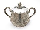 TEA SET COMPRISING PARCEL-GILT SILVER SUGAR BOWL AND CREAMER WITH MONOGRAM ‘AD’ AND FLORAL Изображение - 1