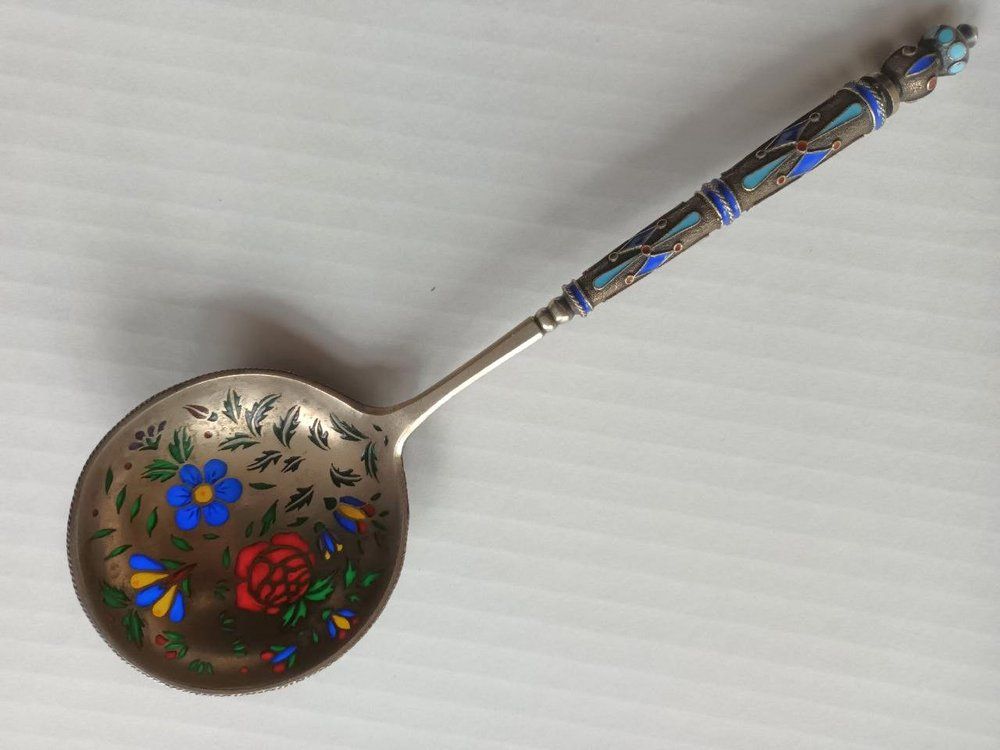 VERY RARE RUSSIAN SILVER PLIQUE-&Agrave;-JOUR ENAMEL JAM SPOON
Grachev Brothers, St Petersburg, 1888. Ha 