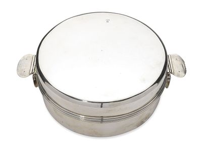 BRAGIN SILVER TWO-PART SOUP/VEGETABLE BOWL
Mark of Andrey Bragin, St. Petersburg, 1895. Hallmarks 