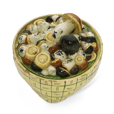 CERAMIC TROMPE-L’ŒIL ‘MUSHROOM’ POT. 11 x 13 cmUpon the buyer’s request, we are pleased to 