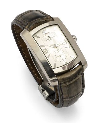 *BAUME & MERCIER 'HAMPTON' 18K WHITE GOLD LADIES' WRISTWATCH. Reference: MV045226Case: 18k white 