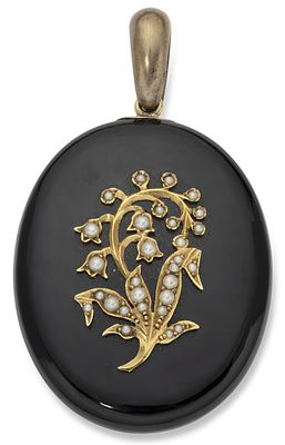 ONYX AND SILVER-GILT MEDAILLON, 19TH CENTURY. black onyx and silver-gilt medallion decorated 