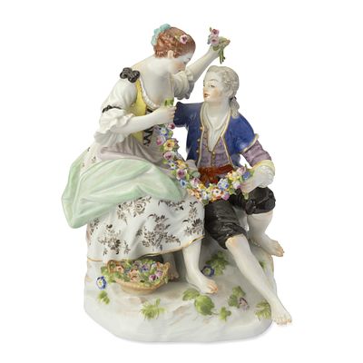 ‘THE SHEPHERD AND THE SHEPHERDESS WITH GARLAND’ PORCELAIN GROUP
MEISSEN, CIRCA 1950–1970. elegant 