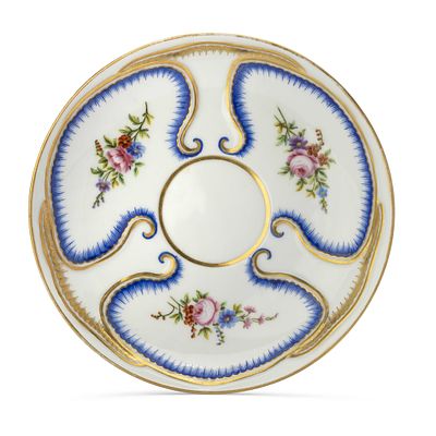 RUSSIAN PORCELAIN SAUCER FROM THE CABBAGE LEAF SERVICE
Imperial Porcelain Factory, St 
