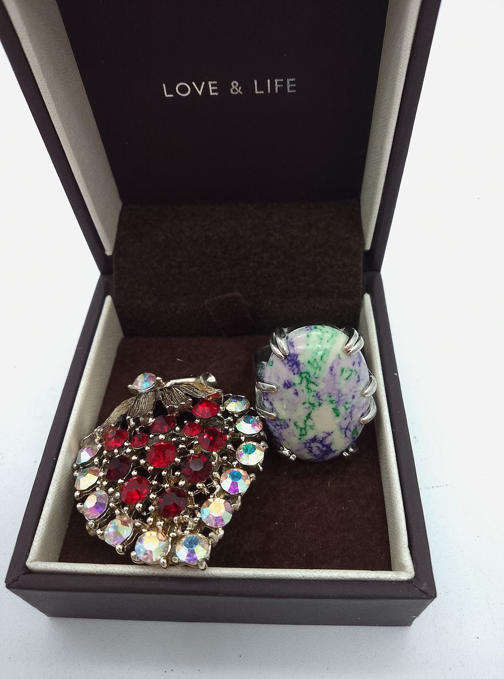 Lot 200A: Vintage Ruby coloured and iridescent stones, Brooch and...