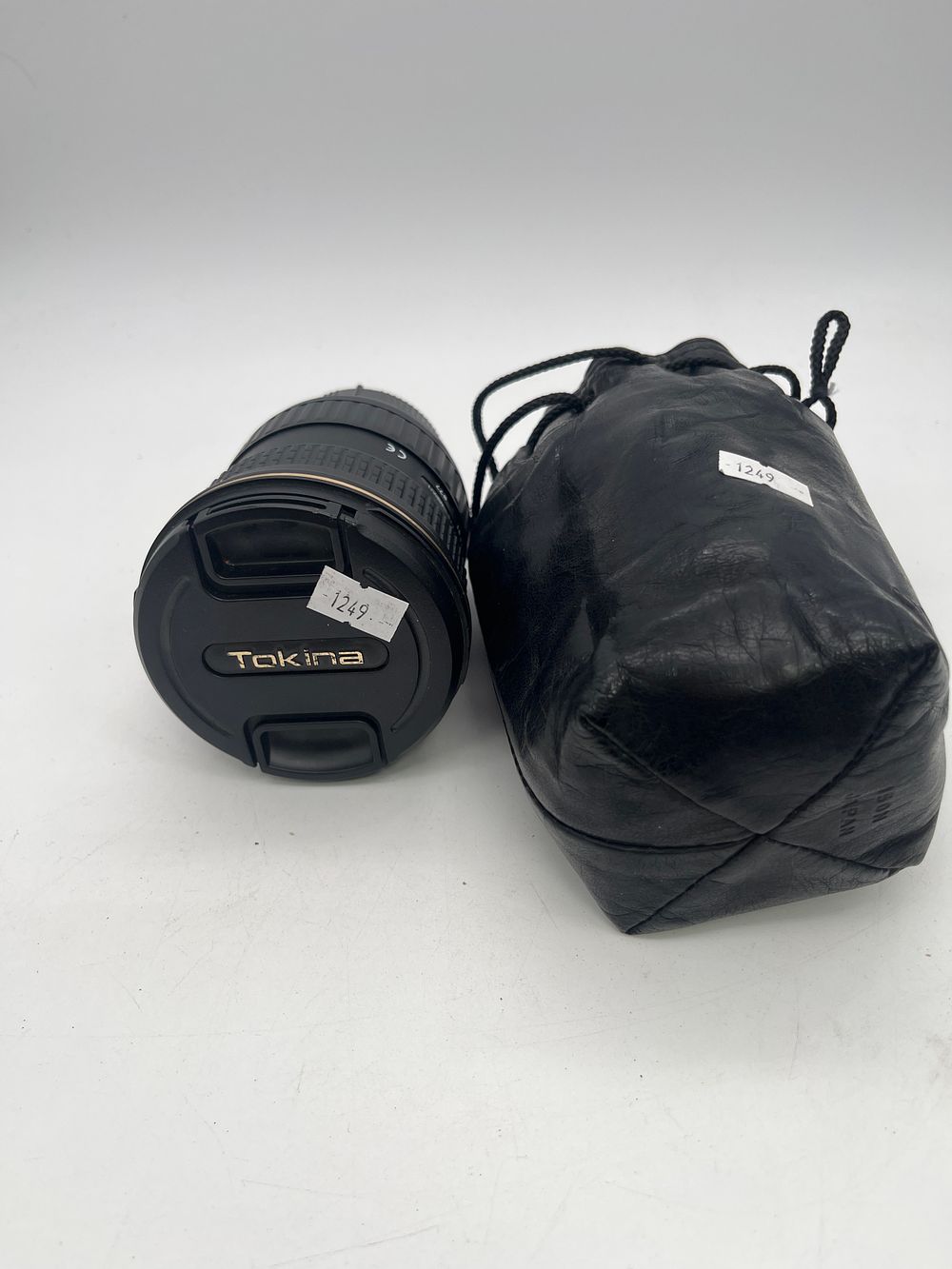 Lot 267: Tonkina Camera Lens in soft case