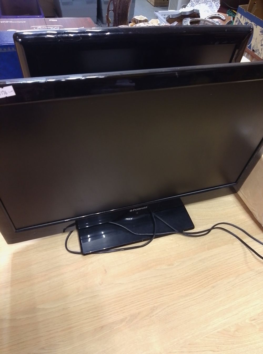 Lot 277: 2 tvs can be used as a monitor...