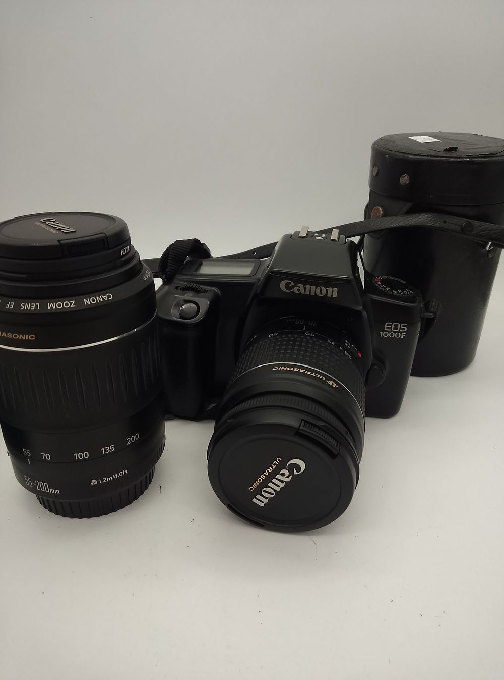 Lot 170: Cannon EOS 1000f and lens