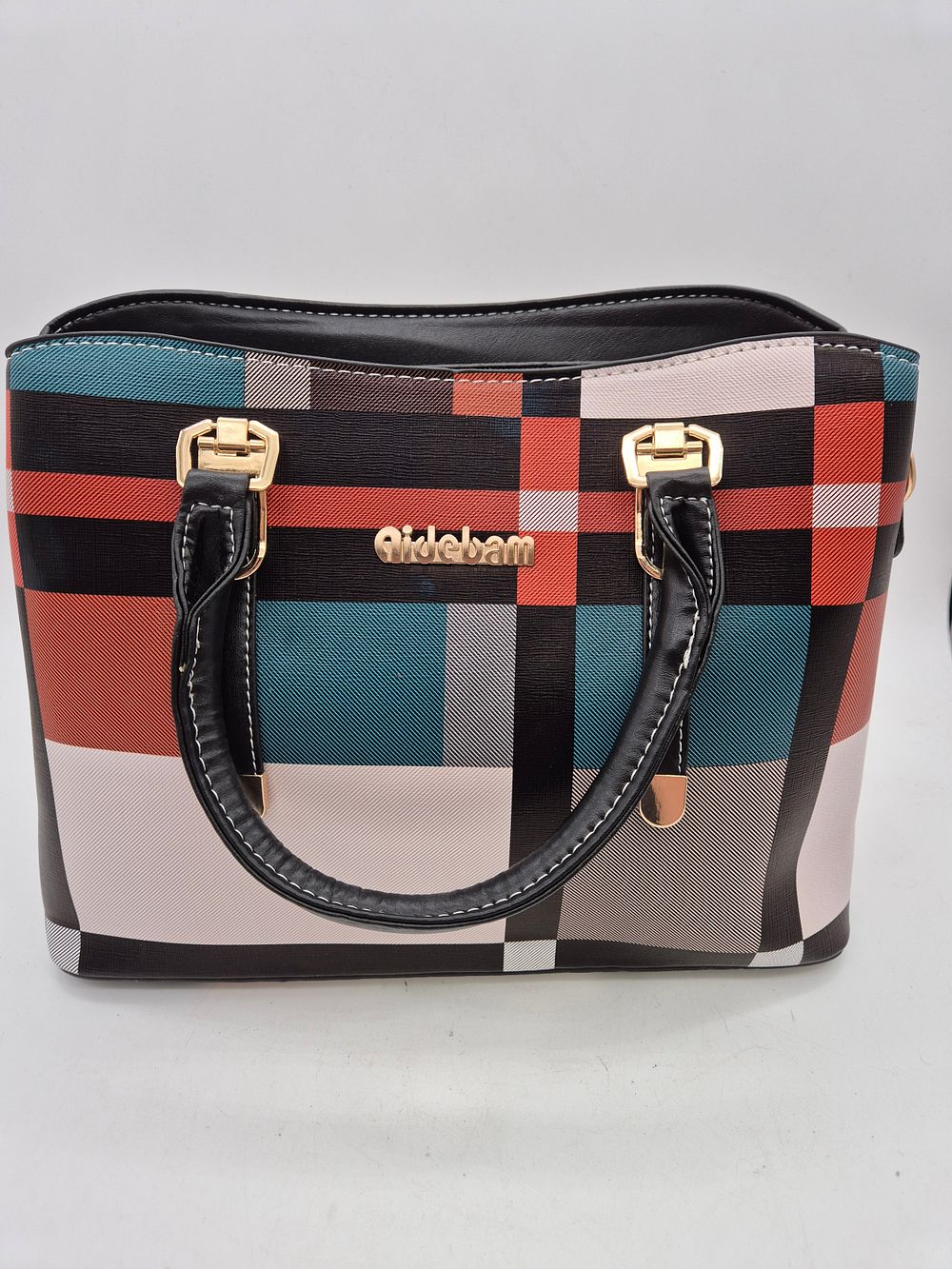 Lot 270: Brand new Plaid handbag