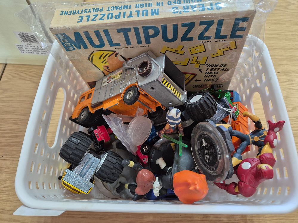 Lot 283: A selection of children's toys