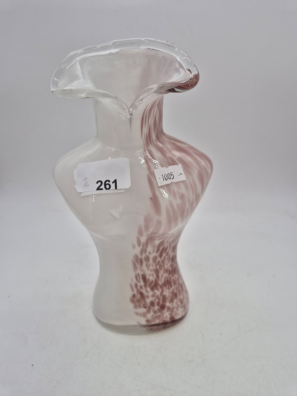 Lot 261: Glass Art Vase