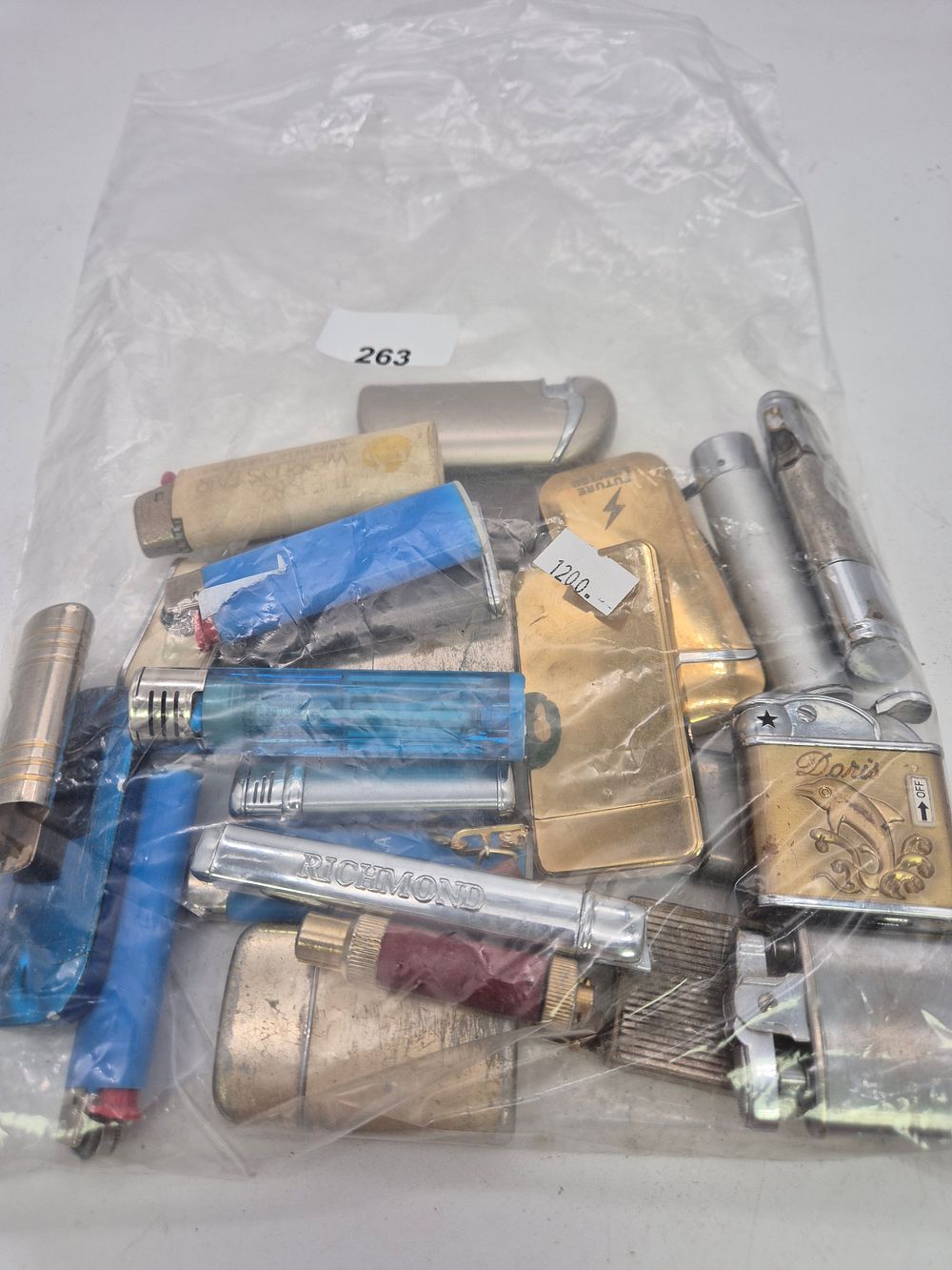 Lot 263: Collection of lighters