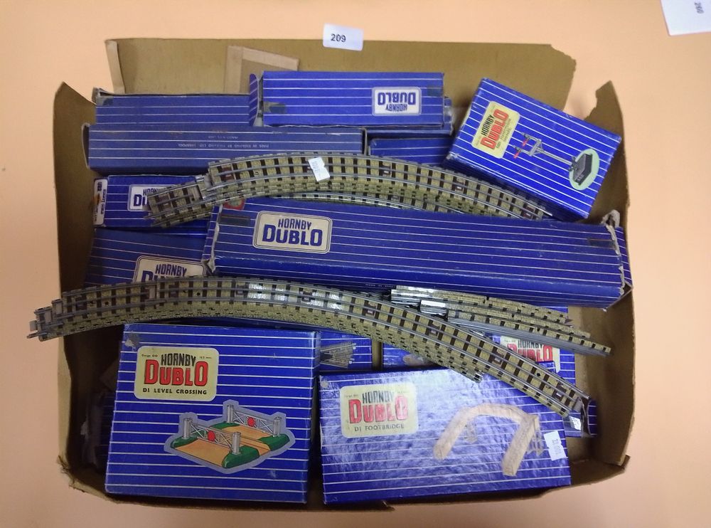 Lot 209: A Collection of Vintage Hornby Dublo 3-Rail Model...