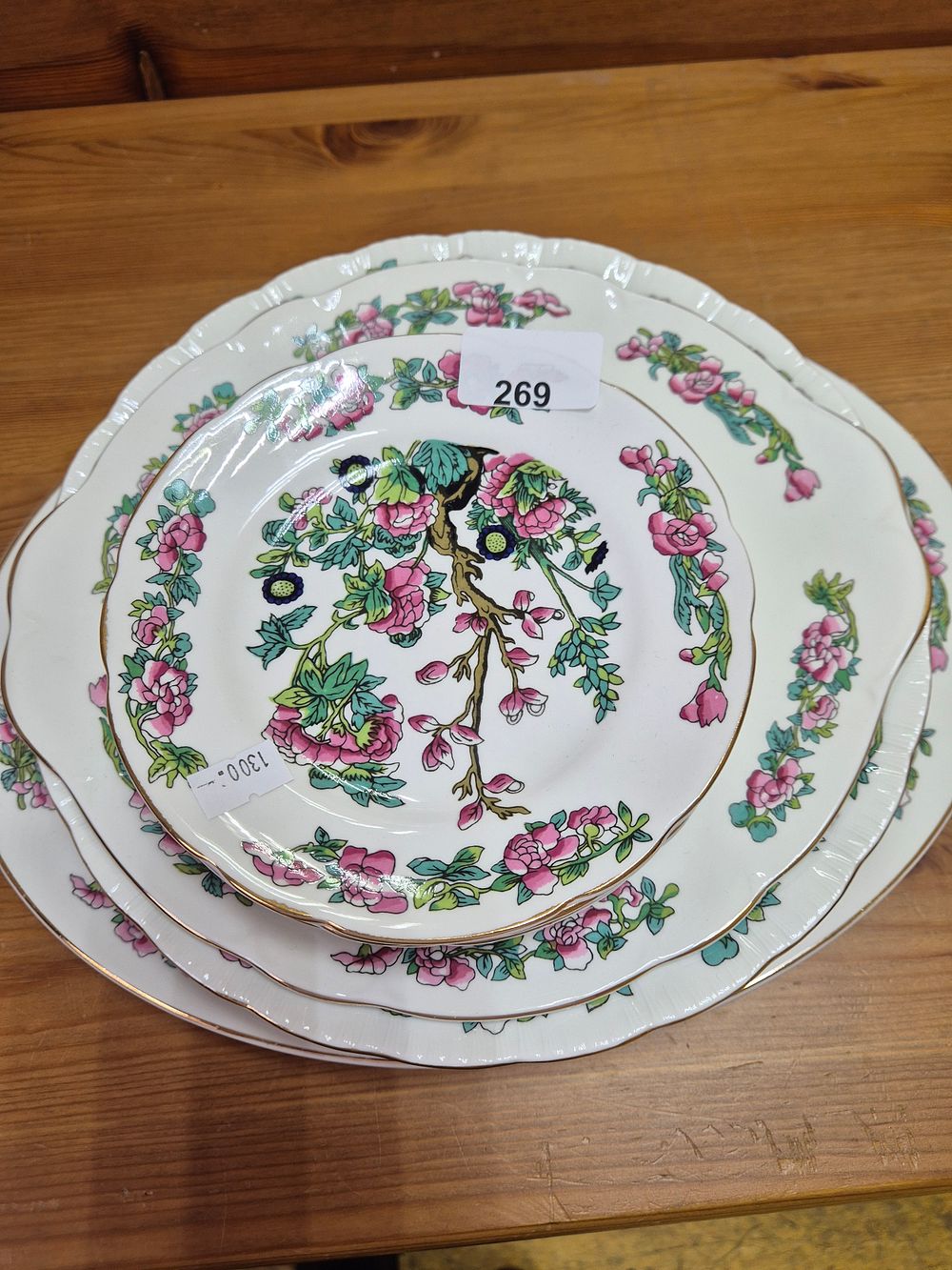 Lot 258: Springfield Indian Tree design plates