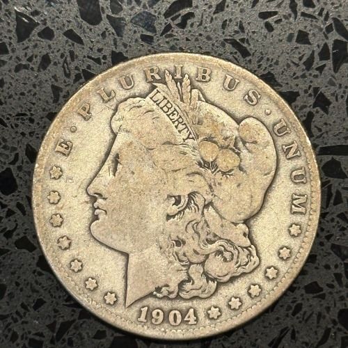Lot 214: 1904-S Morgan Dollar Cracked From Roll - G-VG
