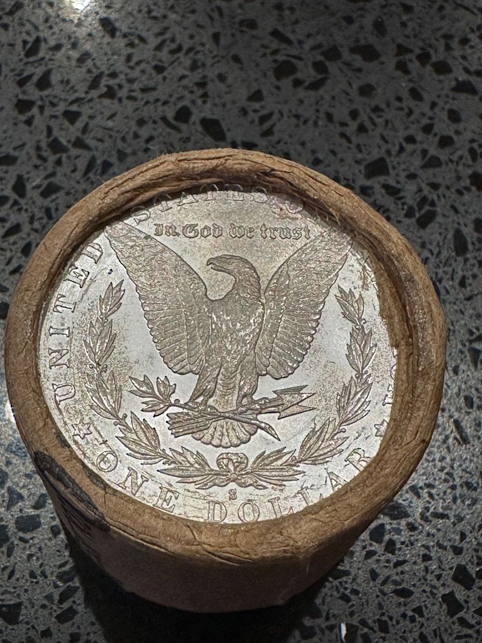 Lot 194: BU $10 Morgan Silver Dollar Roll S & S Ends