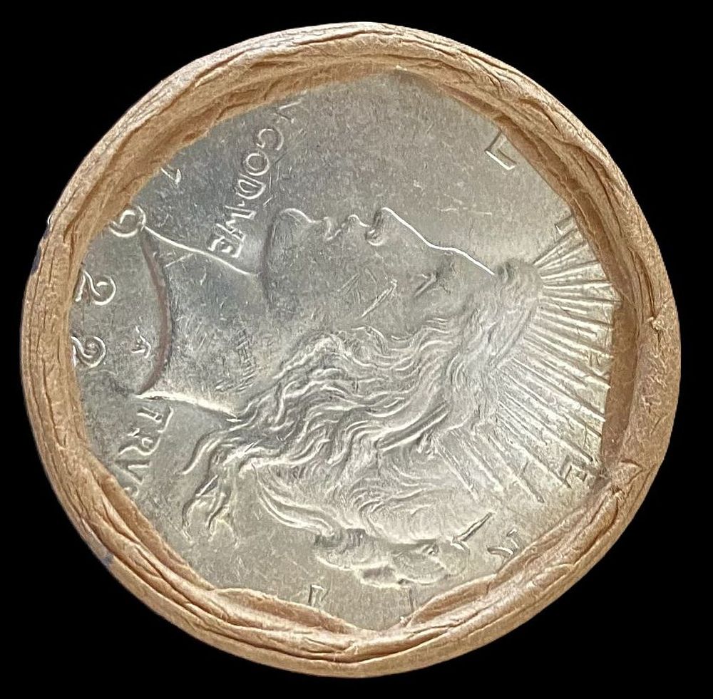 Lot 125: BU $10 Peace Silver Dollar Roll 1922 & 1922 Ends