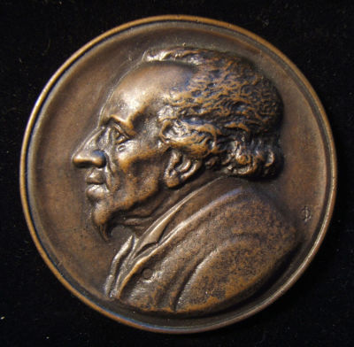 German Moses Mendelssohn medium sized relief bust Judaica medal by Robert Ball. Germany: Moses 