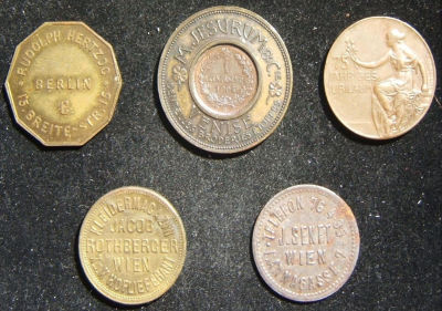 5x Continental European Jewish business/merchant tokens, early 20th Century. Lot 5x 